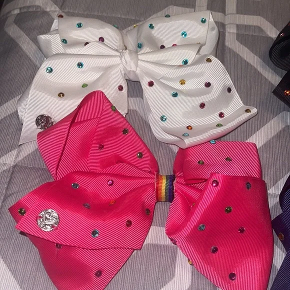 Jojo Siwa bows - Picture 3 of 4